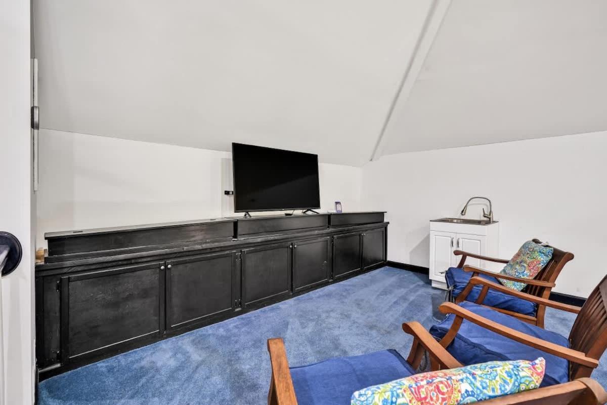 ווילמינגטון Heated Private Pool, Pond Views, Fishing, Mins To Carolina Beach מראה חיצוני תמונה
