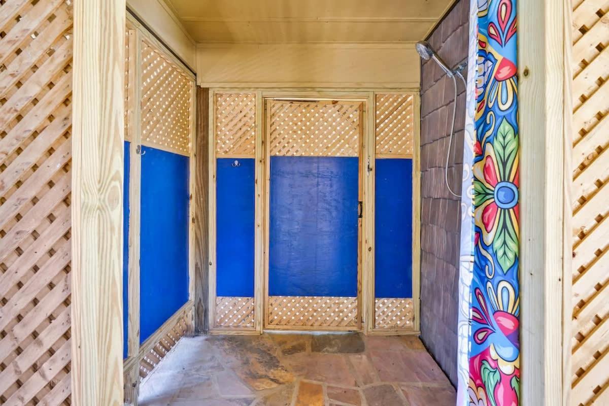 ווילמינגטון Heated Private Pool, Pond Views, Fishing, Mins To Carolina Beach מראה חיצוני תמונה